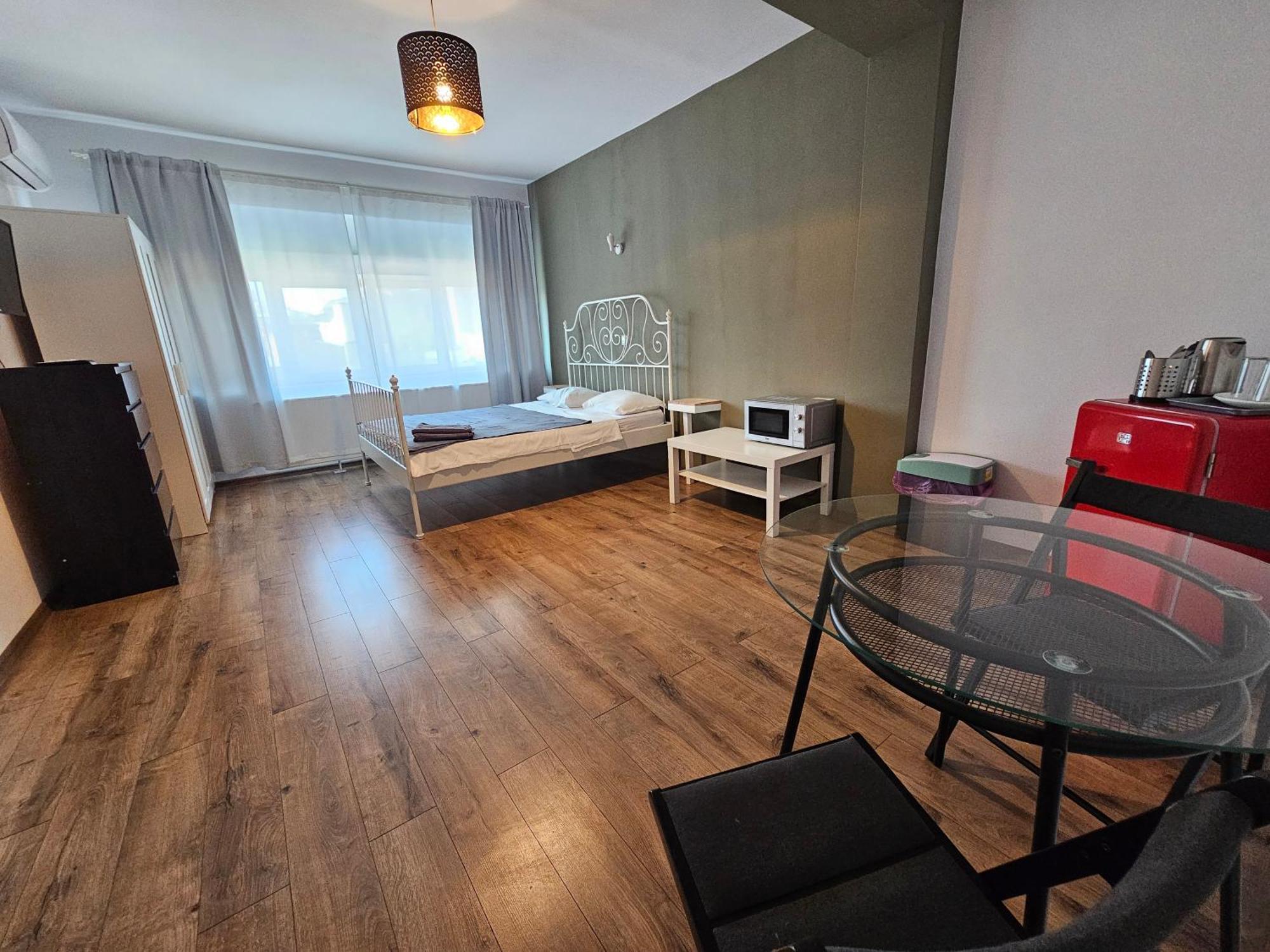 Apartment Color Old Town Center *
