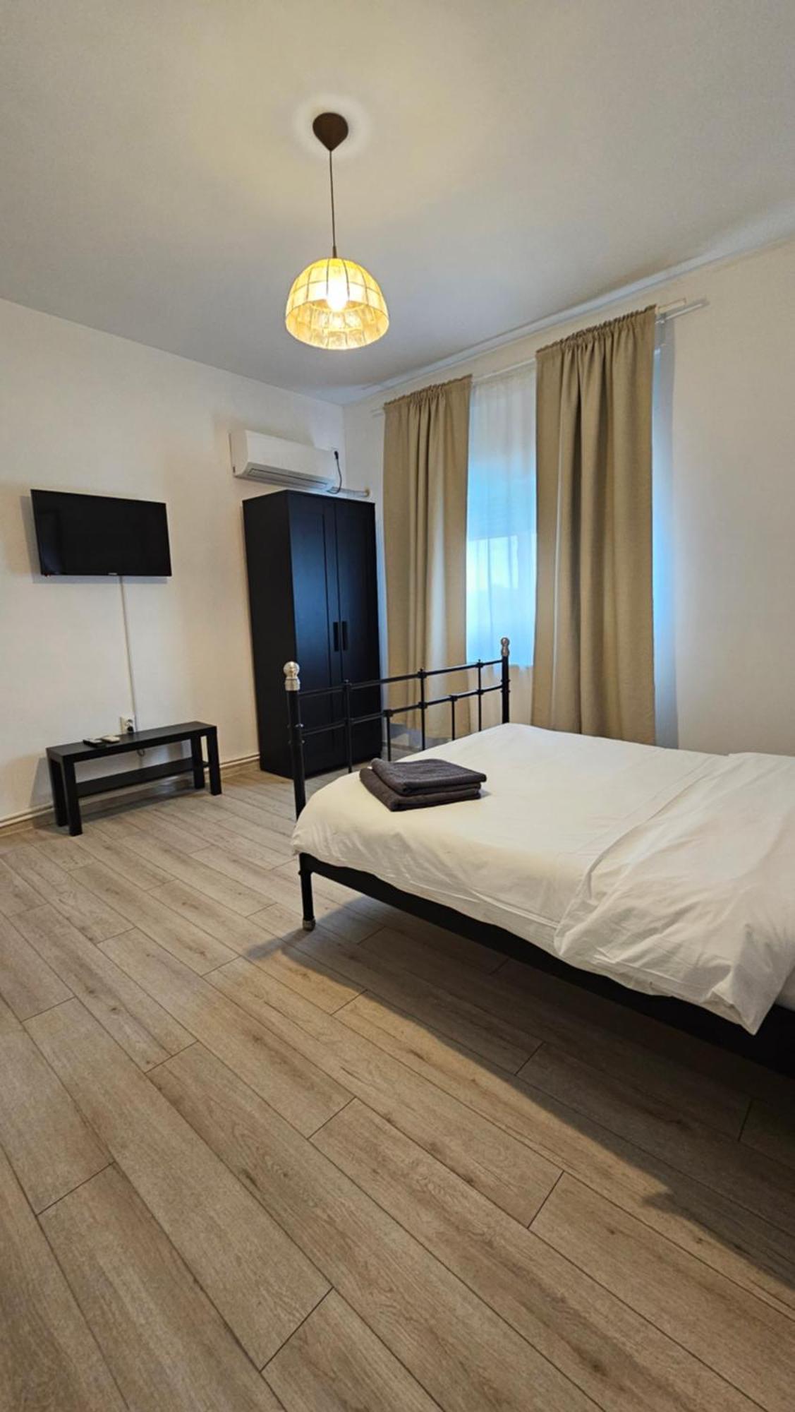 Color Old Town Center Apartment Bukarest
