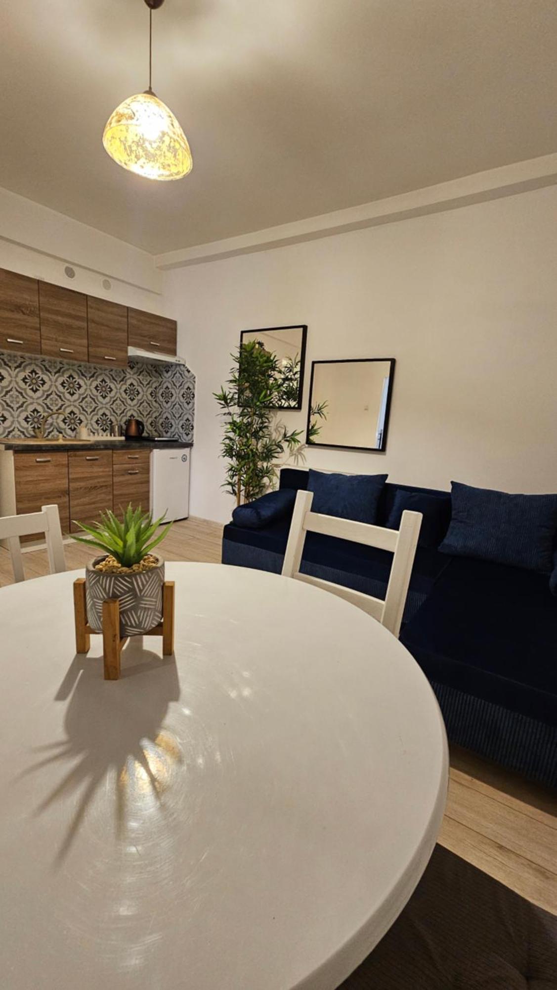 Apartment Color Old Town Center *